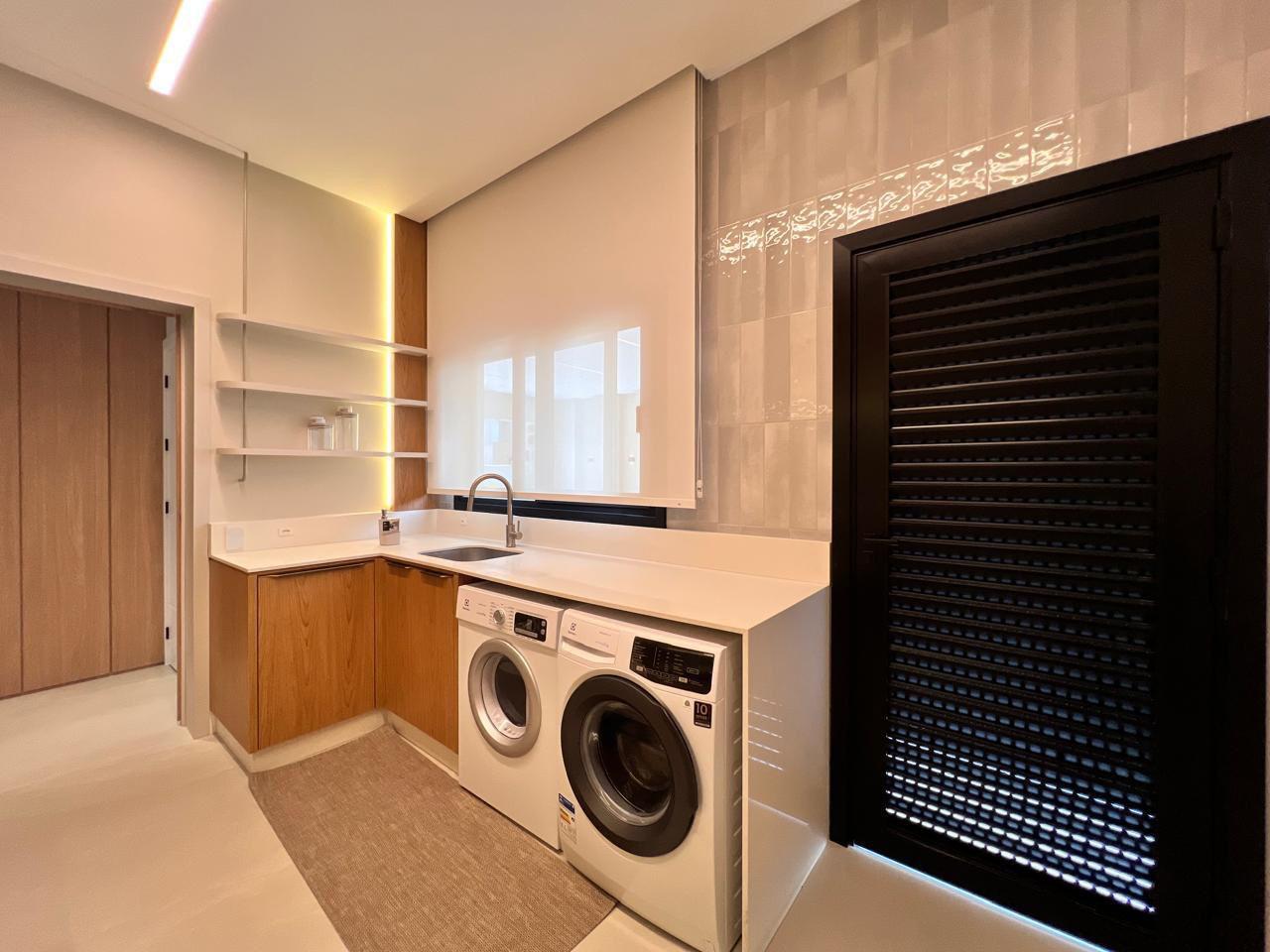 5929bd6b-0f30-4a35-8cd5-d87b9265ae7a