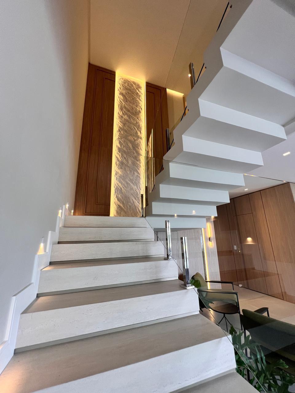 66cb7f99-2853-4414-9451-0a675787ccec