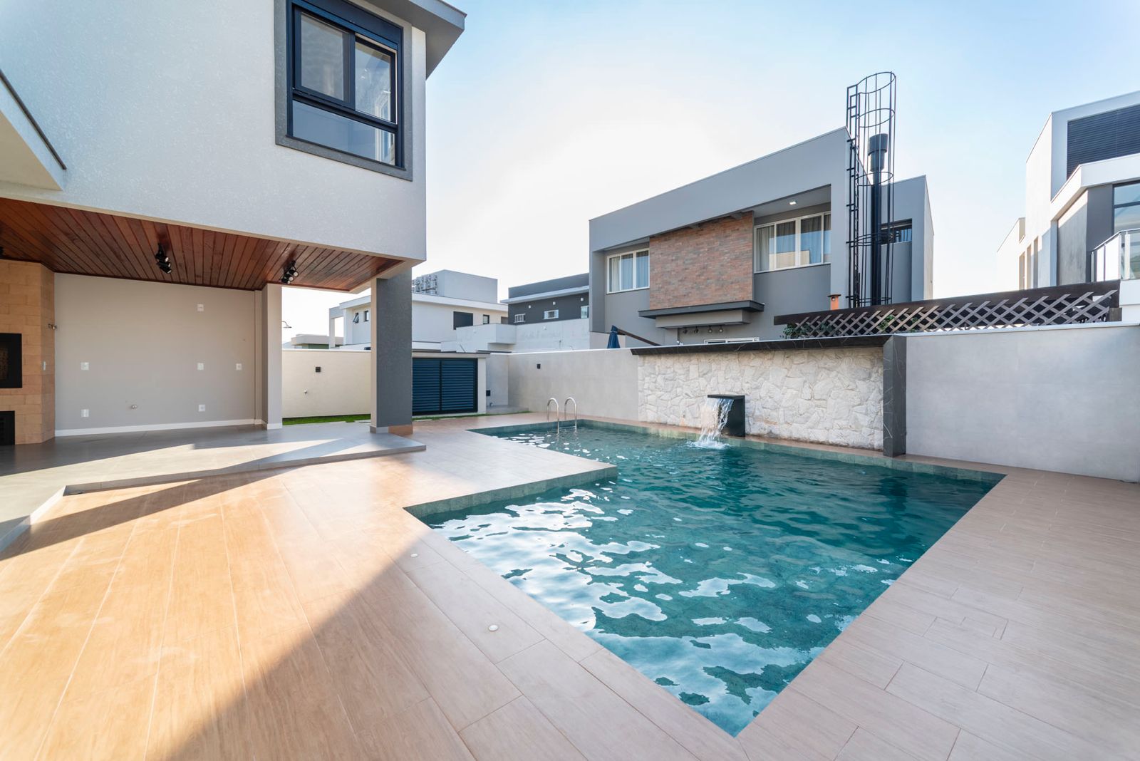 84733e09-4389-47b7-9549-2e81b25e7490