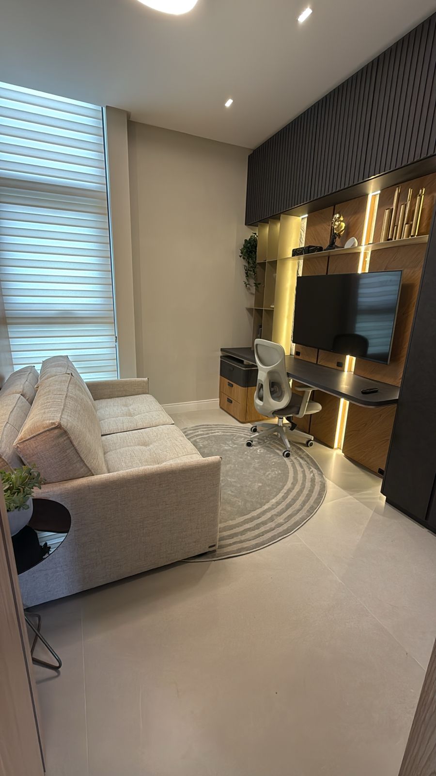 b54ce789-1923-40b0-a1ca-e7c2ff253f4e