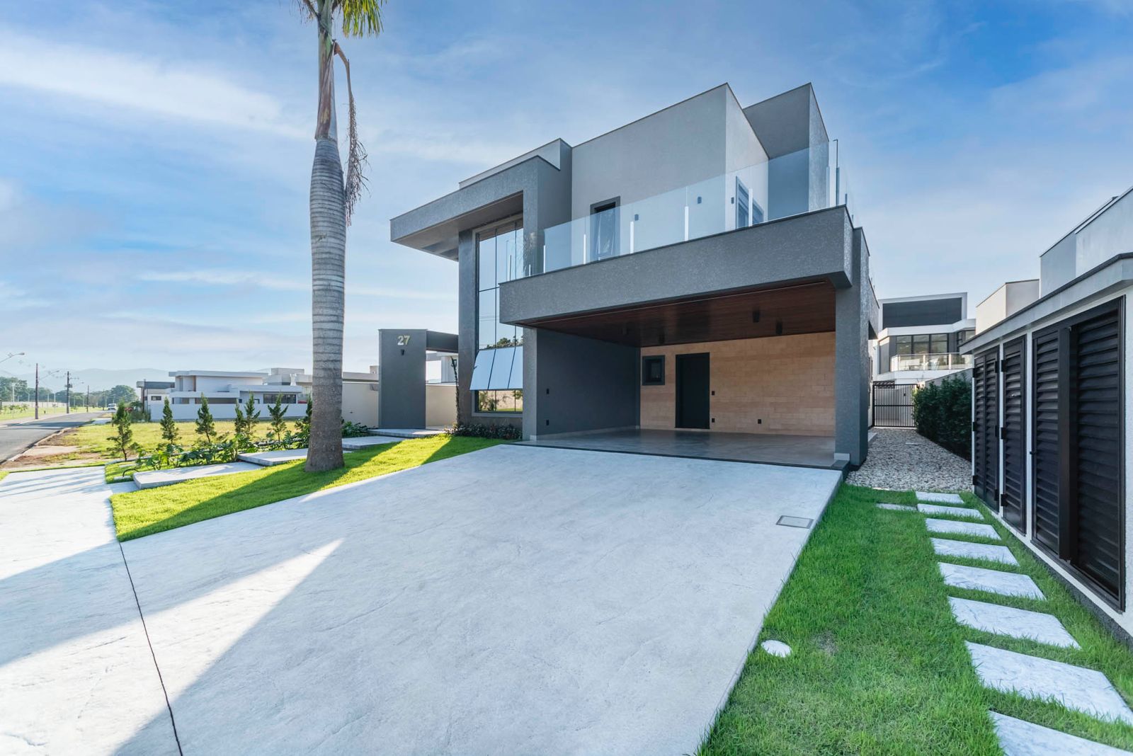 b63bf613-a8d0-4ad8-a2af-d59bae12d1c9