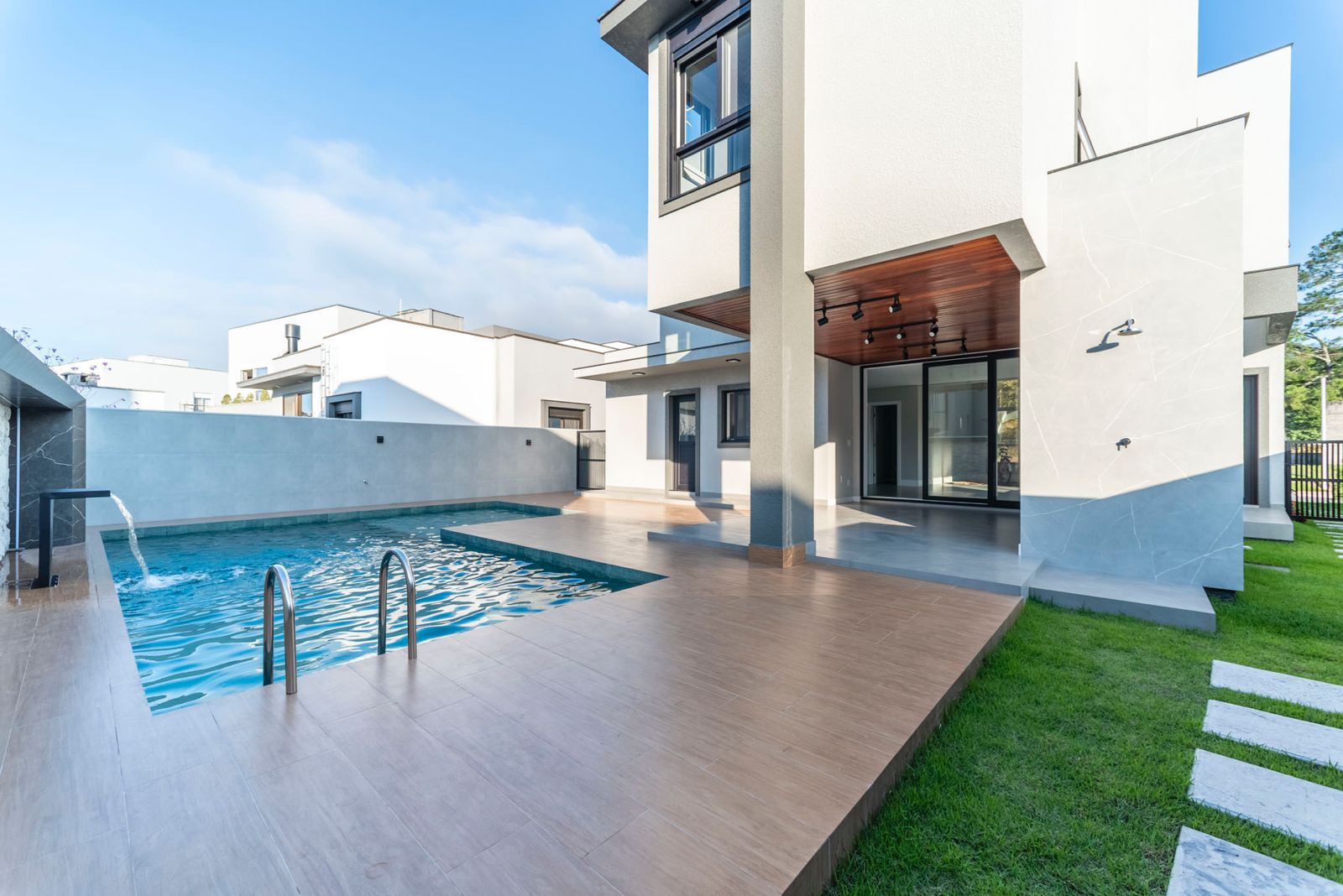 b89de029-8fc1-4dd6-a0cc-550ebddb355f