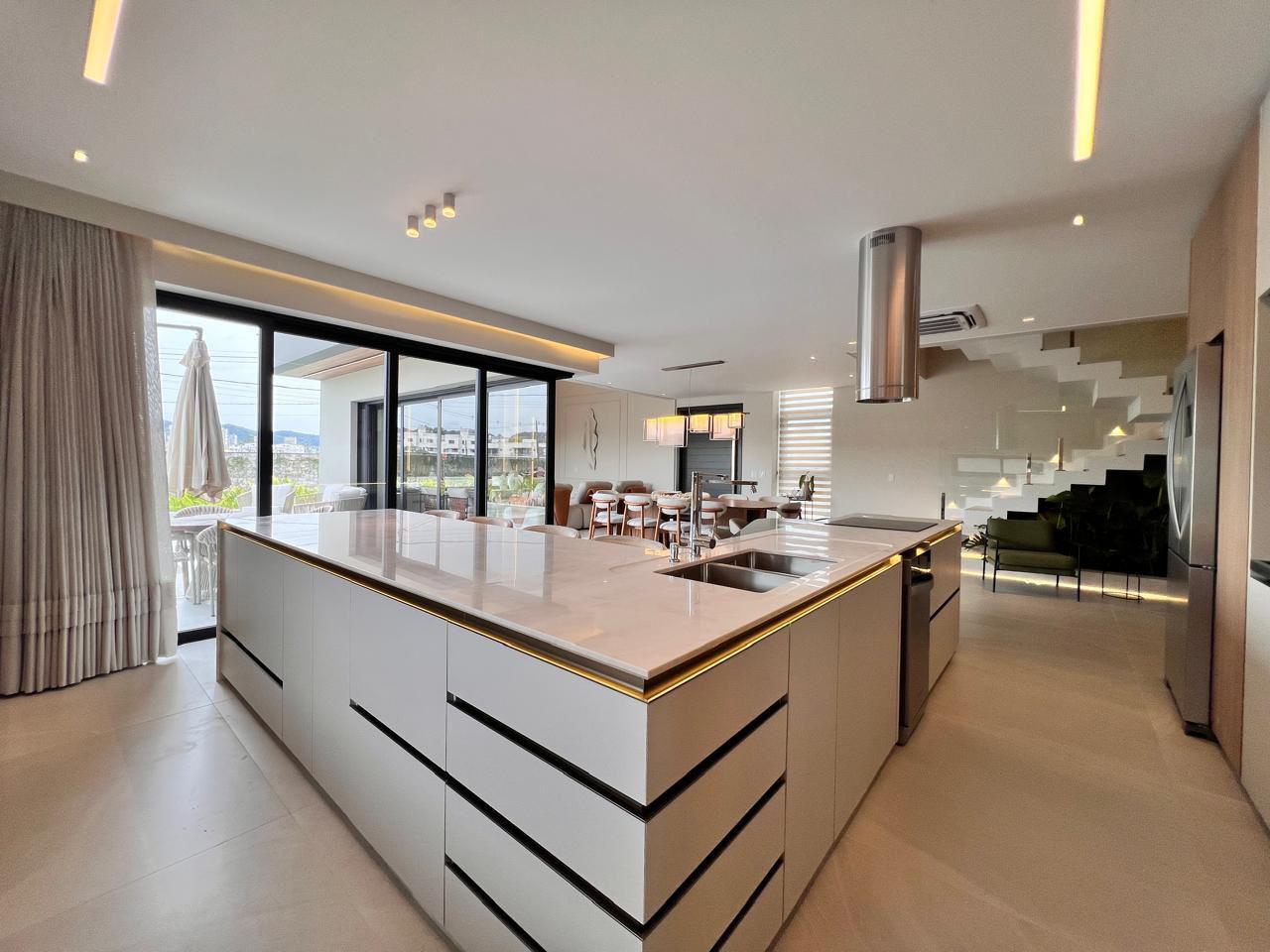 e73c0557-f4e1-44f3-90fe-acdb0a4cf8a6